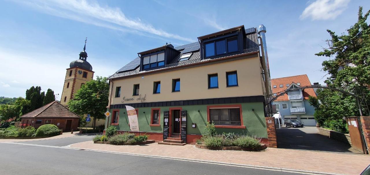 Wirtshaus & Hotel Zur Alten Brauerei Zapf Uettingen Exterior photo